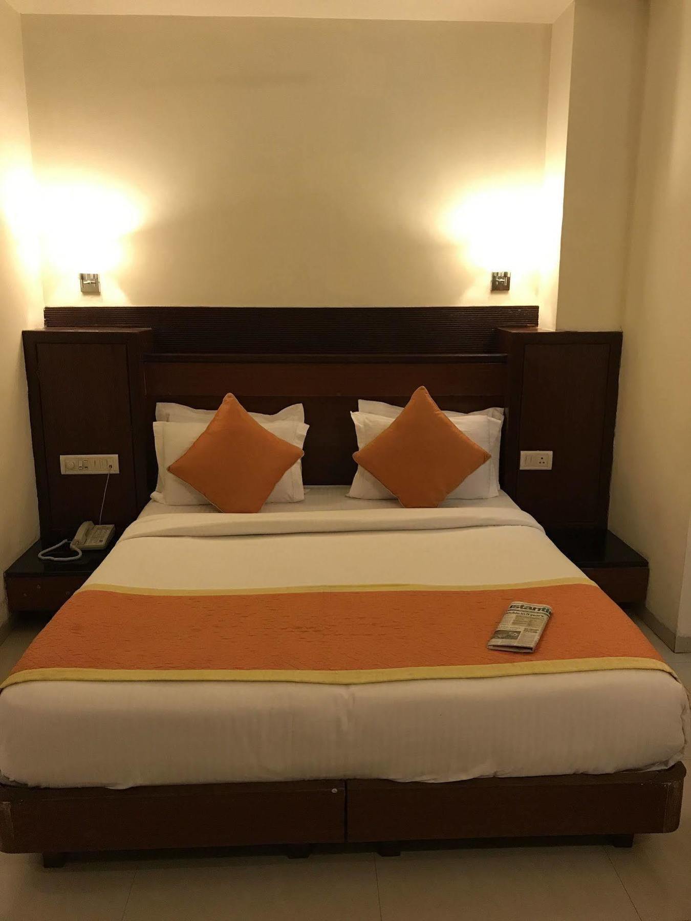 Hotel Southern Delhi  Extérieur photo