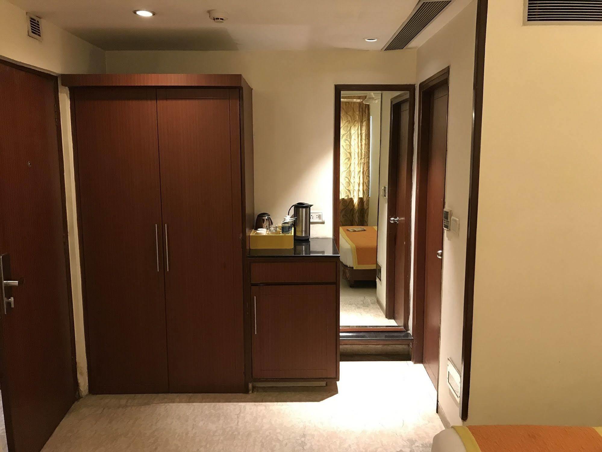 Hotel Southern Delhi  Extérieur photo
